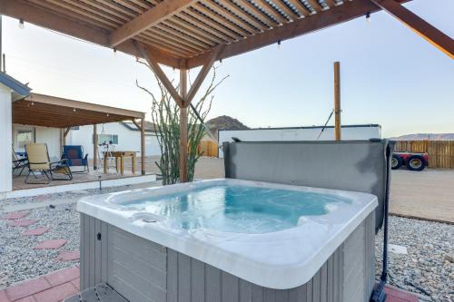 Wonder Valley House | Hikers Paradise Twentynine Palms Home with Deck!