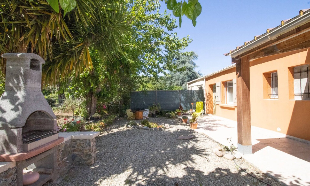 Canale-di-Verde House | Holiday Home 'Isula Paradise' with Mountain View, Private Terrace