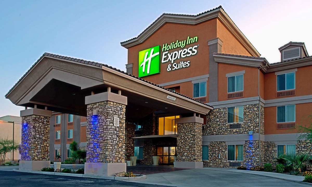 Tucson Hotel | Holiday Inn Express & Suites Tucson by IHG