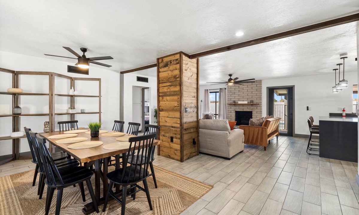 Peoria Ave Citizen's Group House | Home in the Heart of Glendale