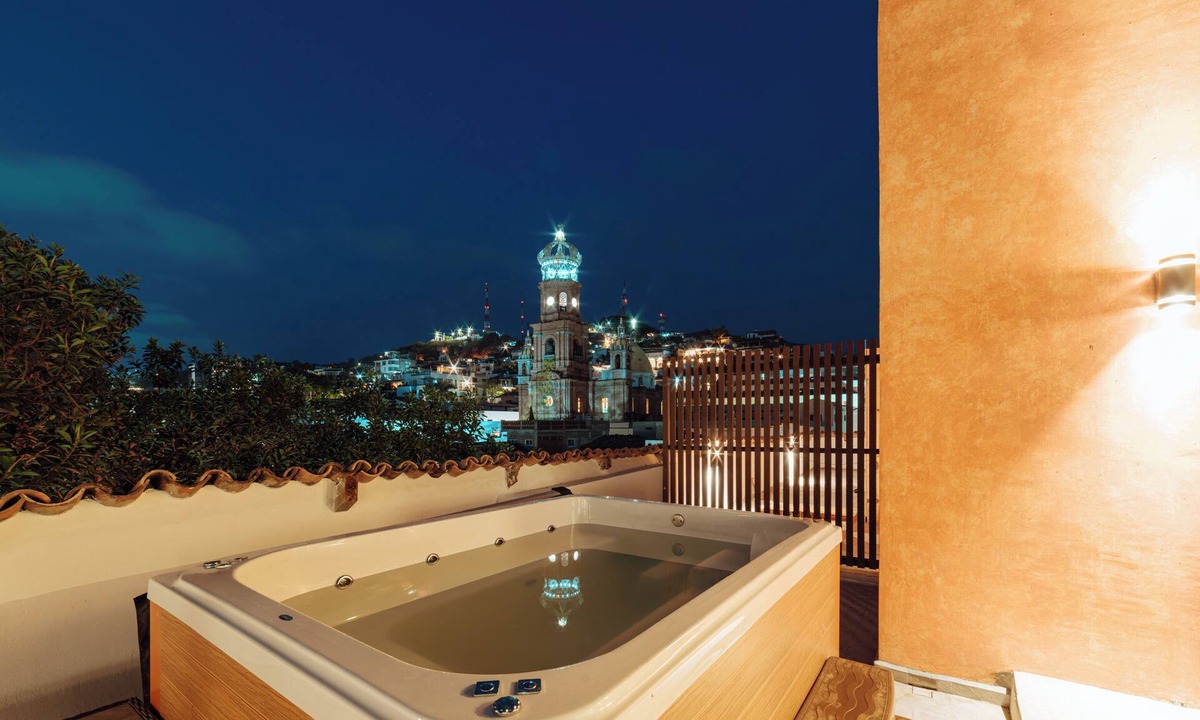 Downtown Puerto Vallarta Hotel | Hotel Casa Kavia Vallarta