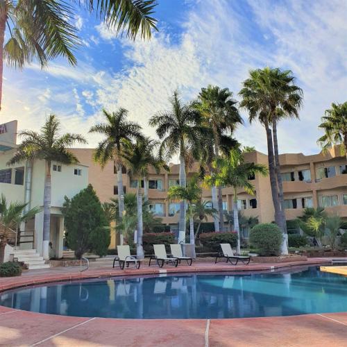 Villa del Sol Hotel | Hotel Hacienda Tetakawi
