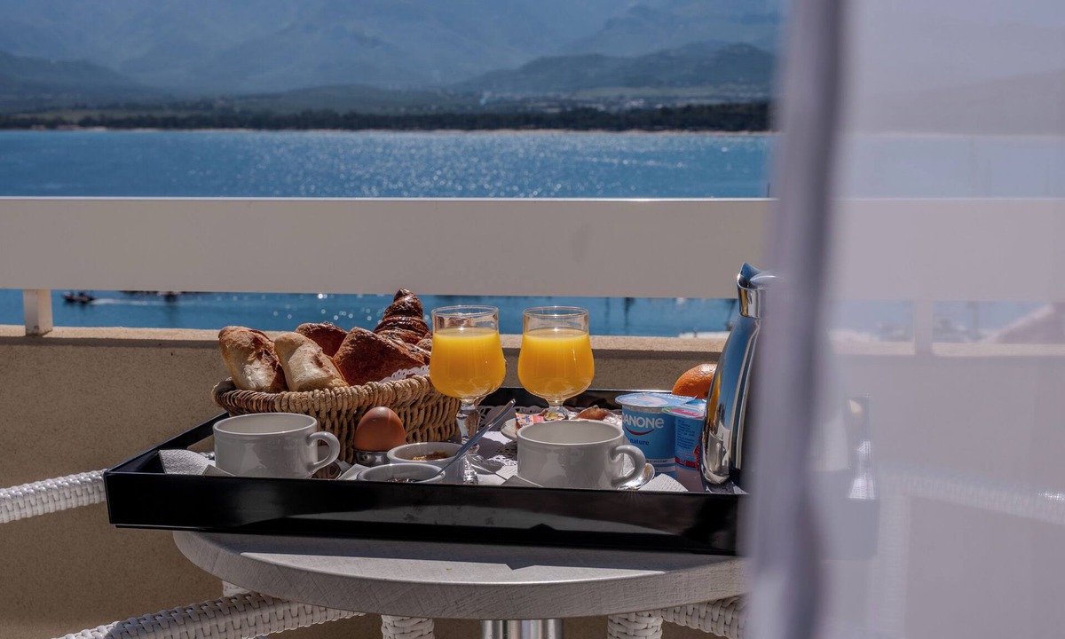 Calvi Hotel | Hotel le Rocher