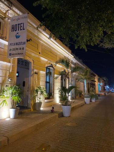 Downtown Mazatlan Hotel | Hotel Perla Mazatlan