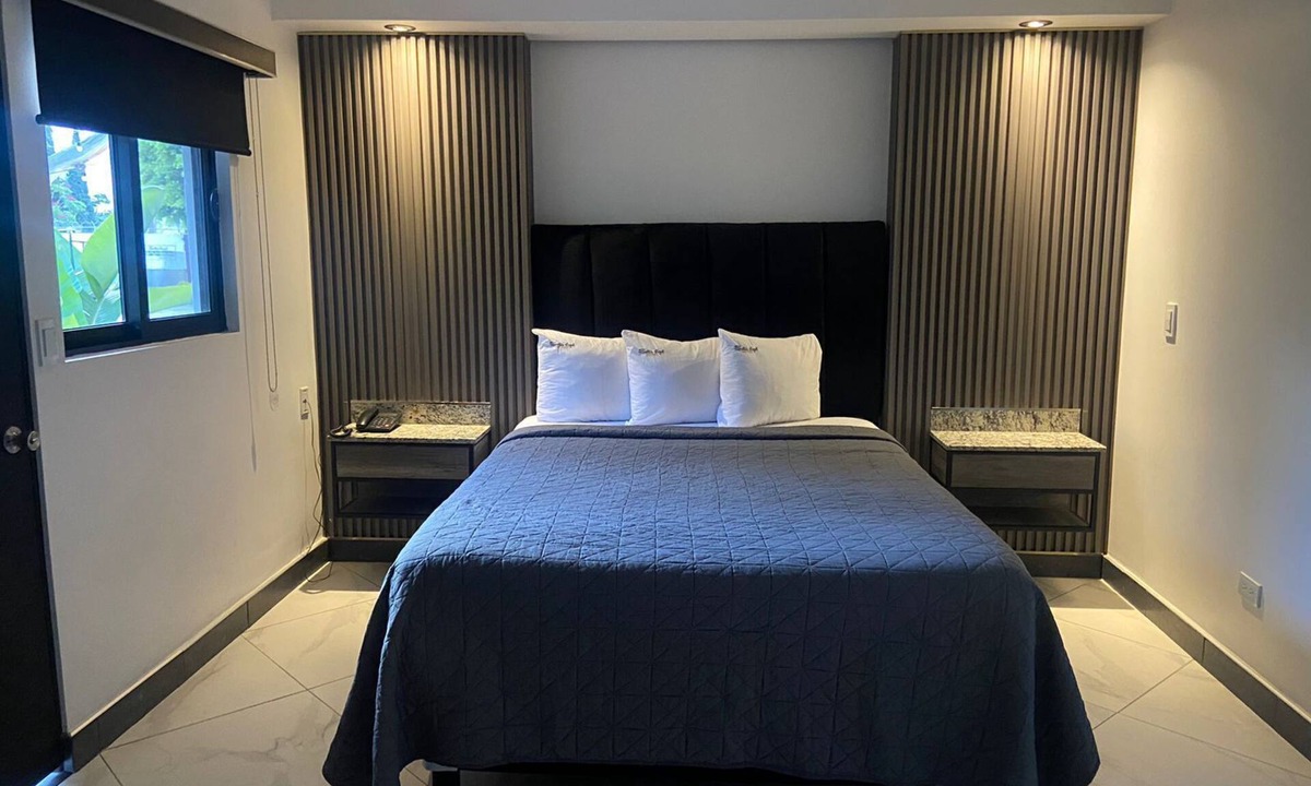 Tijuana Hotel | Hotel Suites Royal