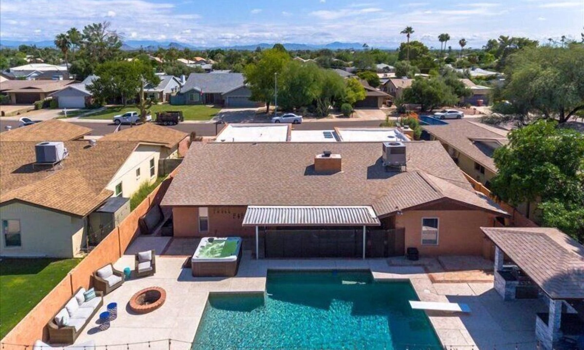 Trail West House | Huge Pool, Hot Tub, Outdoor Kitchen, Pool Table