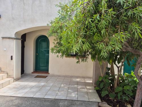 Calvi Apartment | Joli appartement climatisé avec terrasse à moin 10 minutes à pieds de la plage