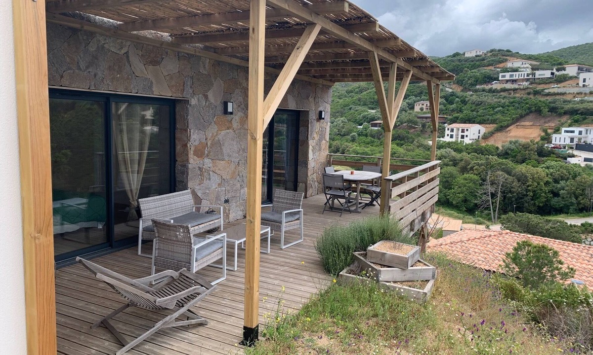 Pietrosella Apartment | Jolie Dépendance Avec sa Très Belle vue mer