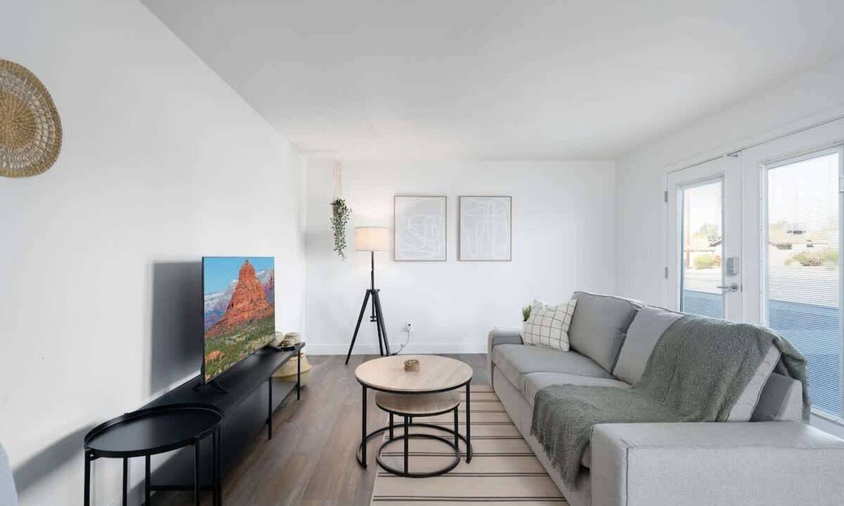 Encanto Apartment | King bed | Close to Phoenix Zoo