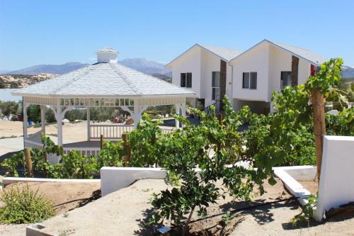 Valle de Guadalupe House | Kuxtalná en Valle de Guadalupe