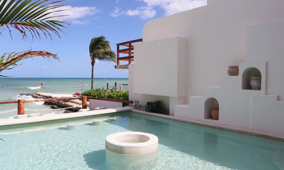 Punta Cancun Hotel | La Palma Beachfront Hotel Boutique
