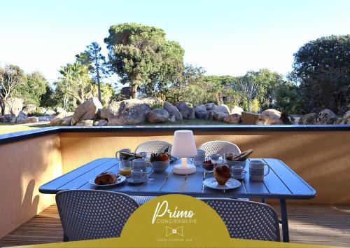 Pianotolli-Caldarello Apartment | La Parenthèse Corse - T2 cabine vue mer