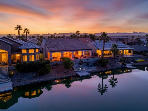 Fort Mohave House | Lake House