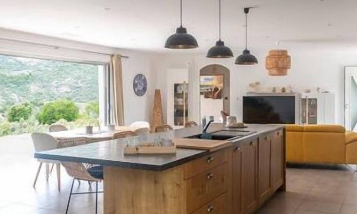 Coggia Villa | Large villa Les Oliviers with swimming pool in Sagone