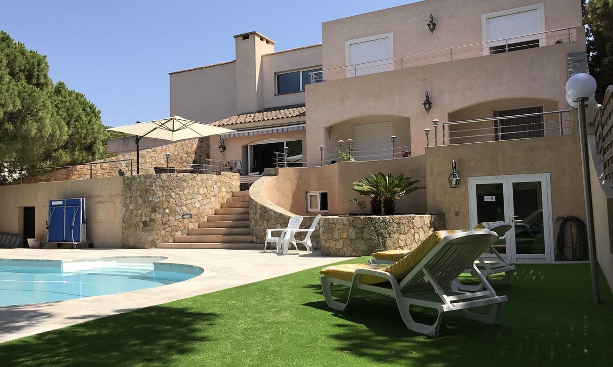 Calvi Villa | Large Villa seaside Calvi