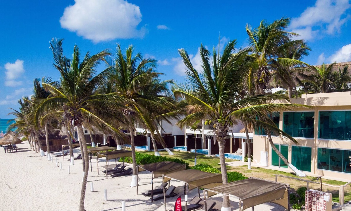 Villa Juarez Hotel | Le Reve Beachfront Hotel