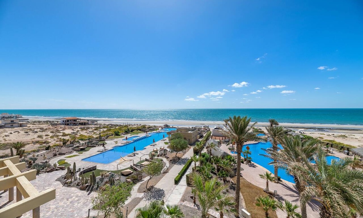 Puerto Penasco Condo | Luna Blanca 0403 by Kivoya