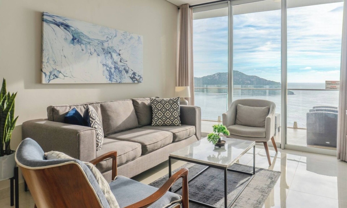 Zona Dorada Apartment | Luxe Oceanfront Condo in Golden Zone