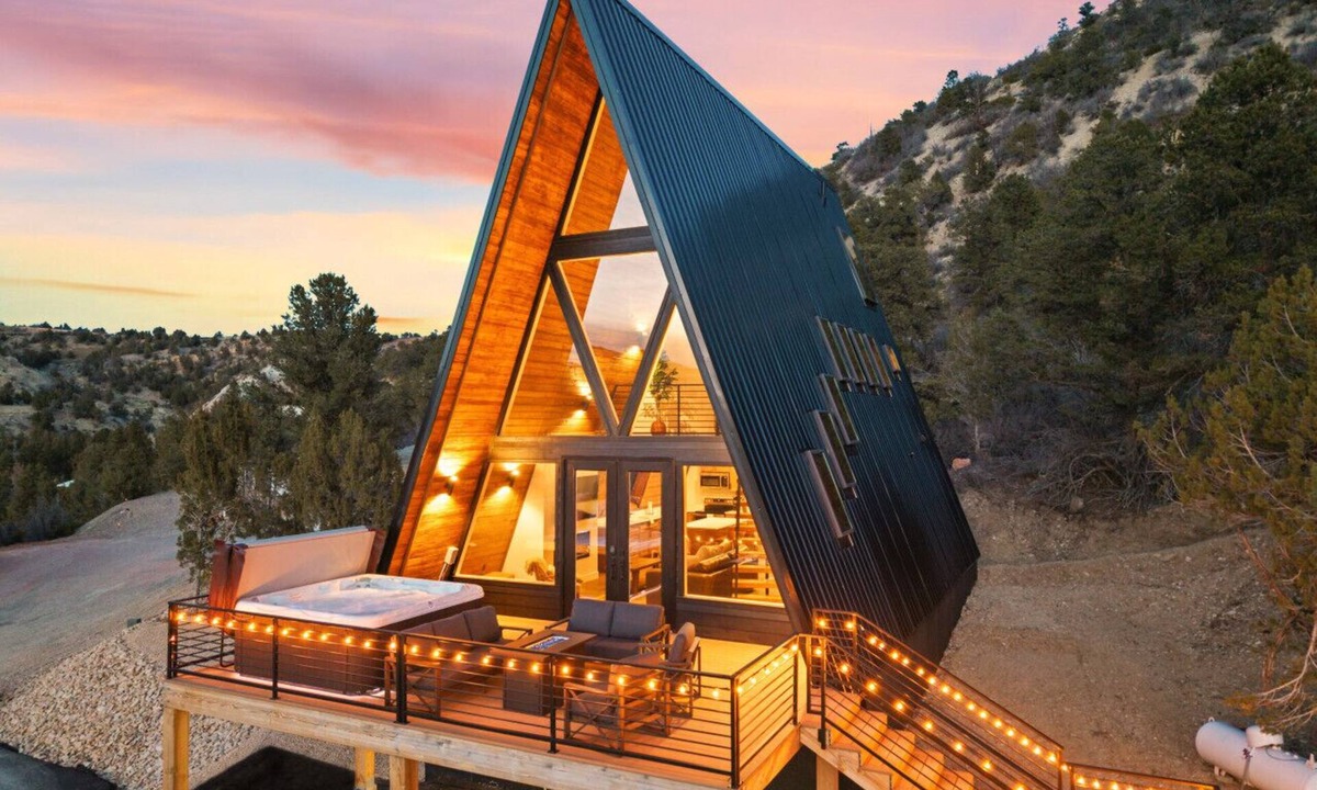 Glendale Cabin | Luxury A-Frame Retreat near Zion & Bryce | Hot Tub