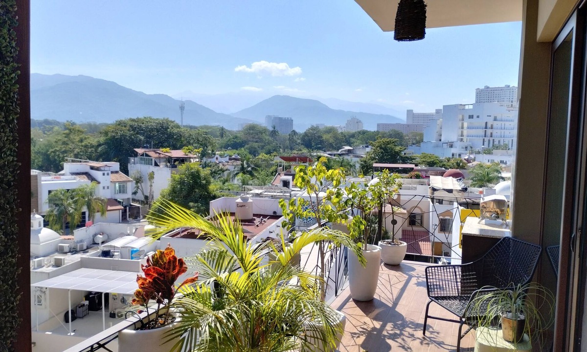 North Hotel Zone Condo | Luxury Condo in Puerto Vallarta Mexico with Spectacular Mountain View