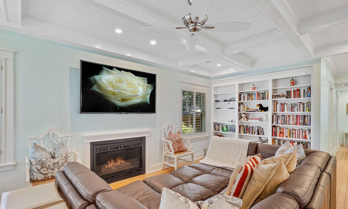 Flagstaff House | Luxury on Birch: Walk to Downtown Flag!