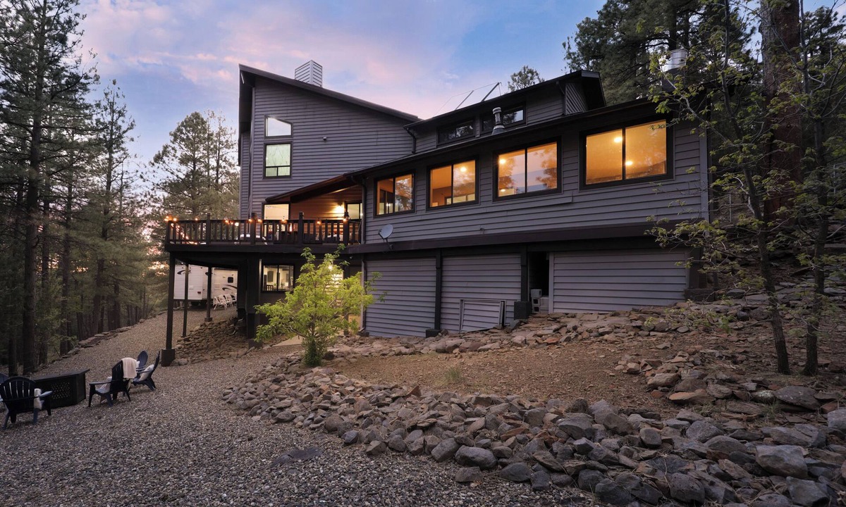 Munds Park Cabin | Luxury. Privacy. Forest Living. Escape to a beautifully remodeled mountain retreat surrounded by towering pines. Spacious, peaceful, and thoughtfully designed for unforgettable getaways with family and friends.