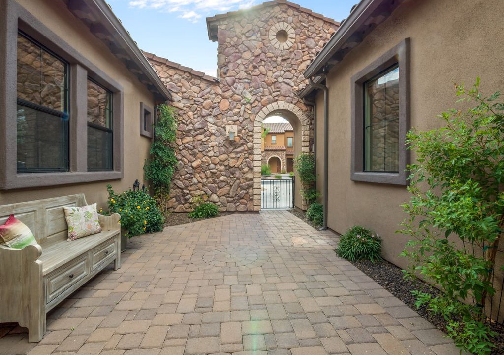 Talon Retreat House | Luxury Scottsdale Villa FULLY FURNISHED VACATION RENTAL is not to be missed