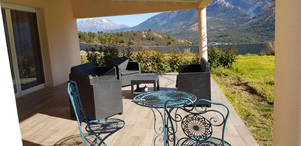 Peri House | MAISON CALME AU MILIEU DU MAQUIS CORSE