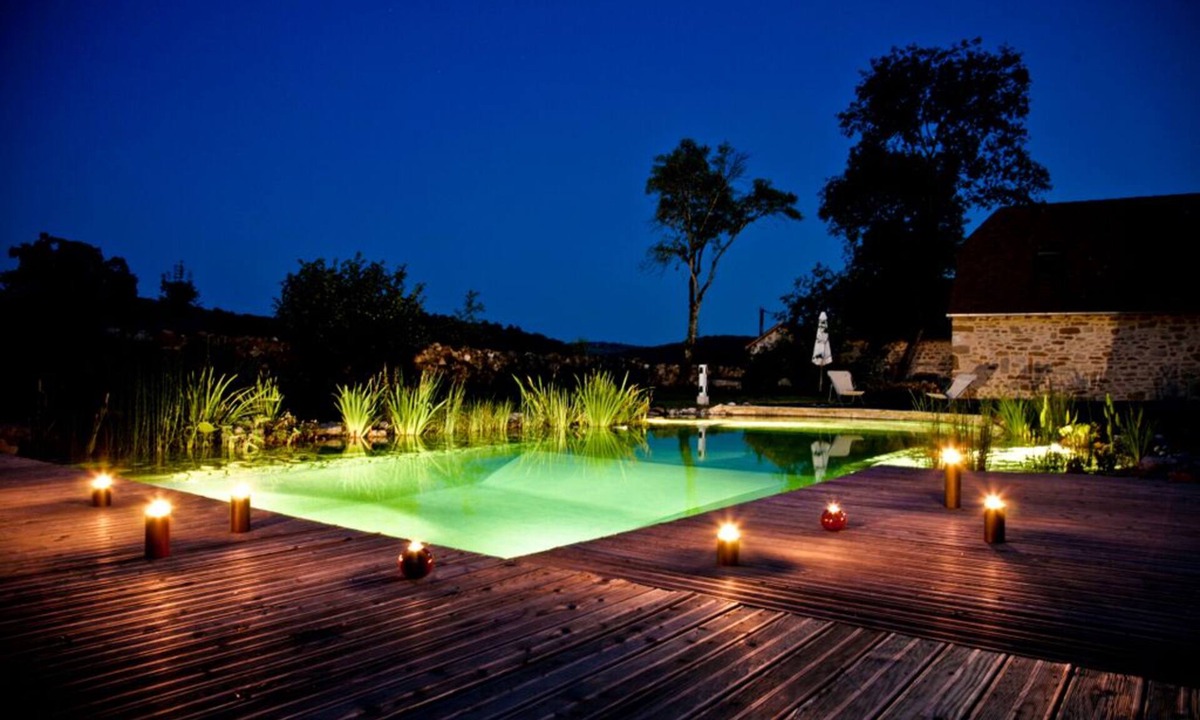 Frontenac House | Maison Quercy authentic charm, great comfort, natural swimming pool with trees