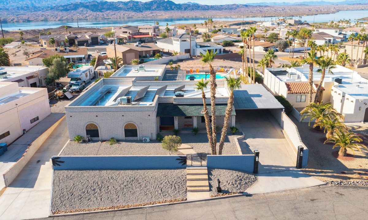Lake Havasu City House | Mansion- Pool, Spa, Game Room, Casita, Fire Table, Lake View