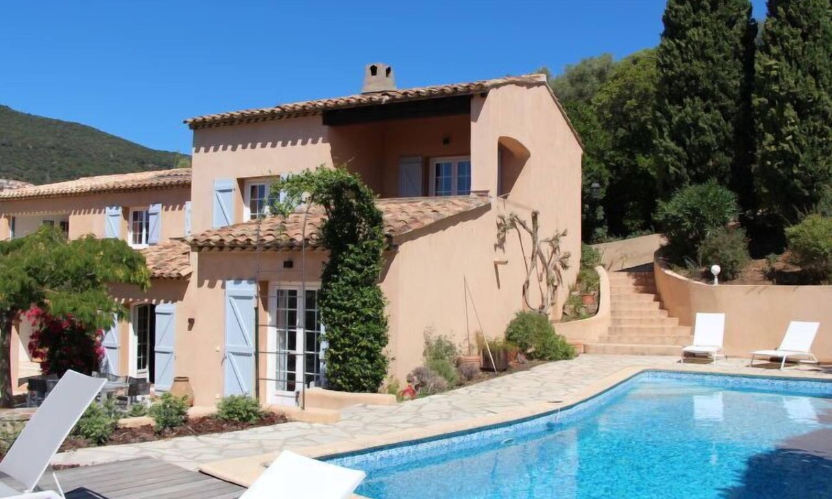 Cavalaire-sur-Mer House | Mare E Sole by Interhome