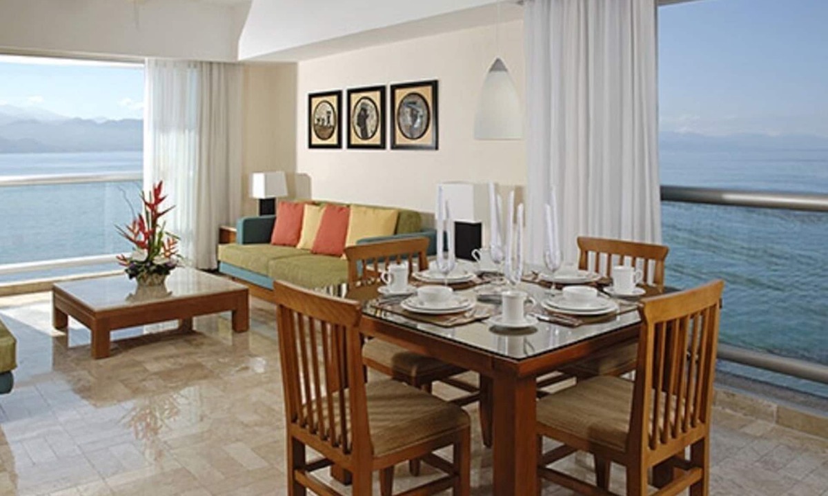 Isla Iguana Resort | Mayan Palace at Vidanta Puerto Vallarta
