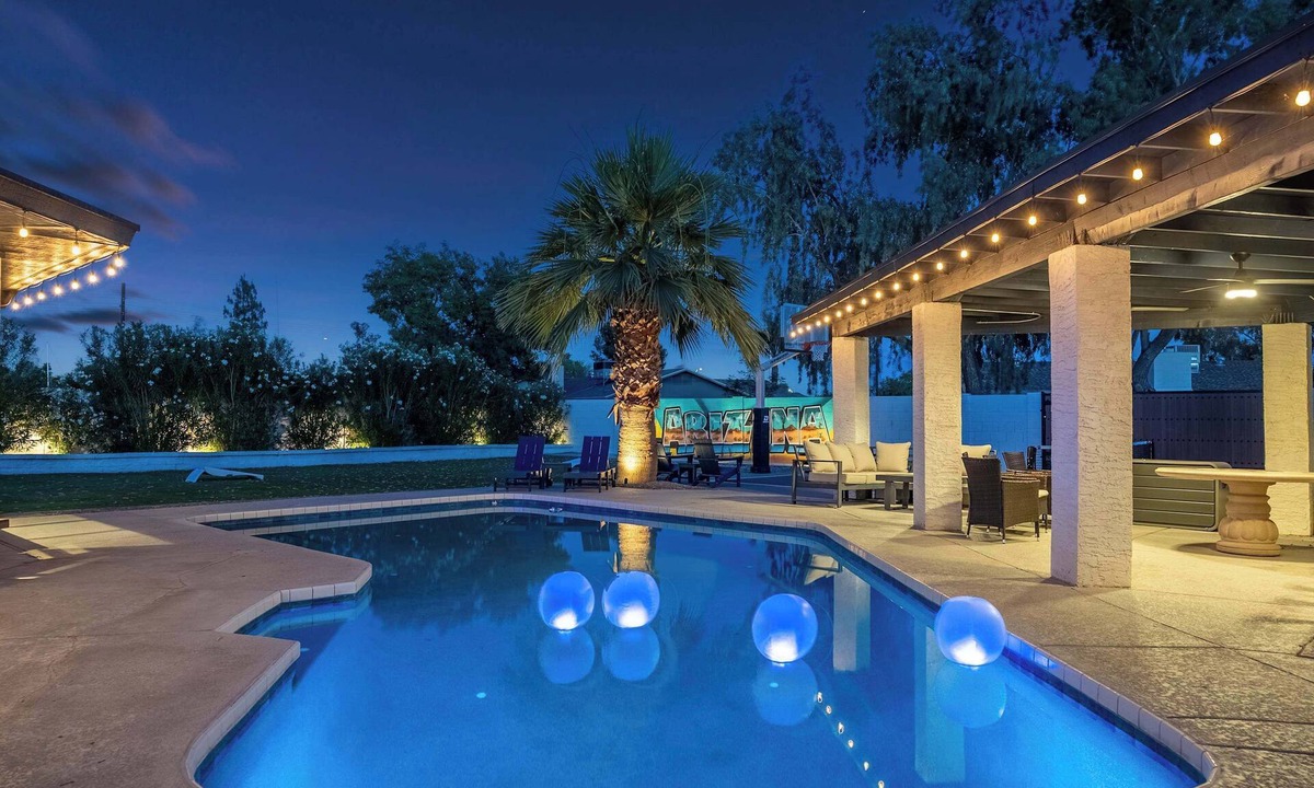 Chandler House | Mesquite Retreat | Pickleball & Poolside Paradise