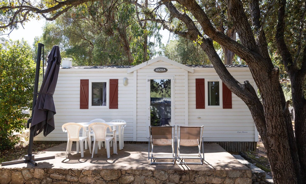 Palasca House | Mobile Home “Village Camping De L'ostriconi 21” with Sea View, Shared Pool and Wi-Fi