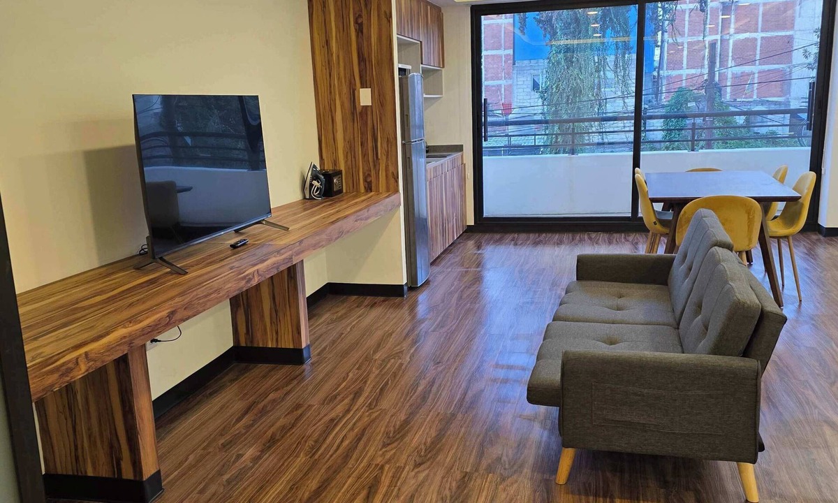 Tacuba House | Modern 2-Bed Apartment with Balcony & Travel Advisor