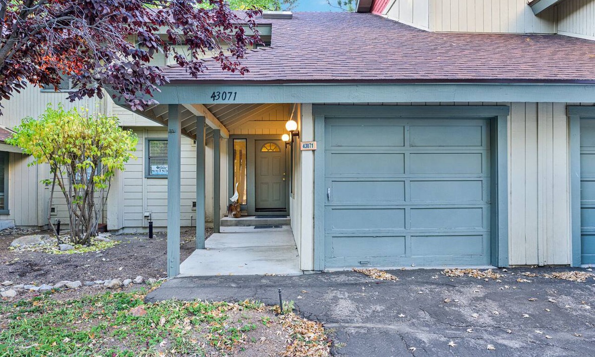 Big Bear Lake Apartment | Modern 2BR/2.5BA Resort Condo: Attached Garage, Pond Views & Steps to Resort