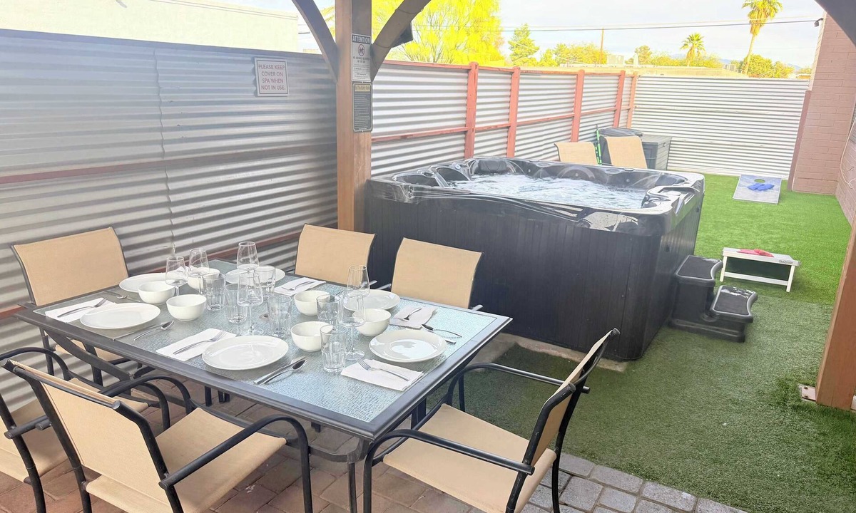 Tucson House | Modern 2BR/2BA Tucson Home w/Jacuzzi Unit 1