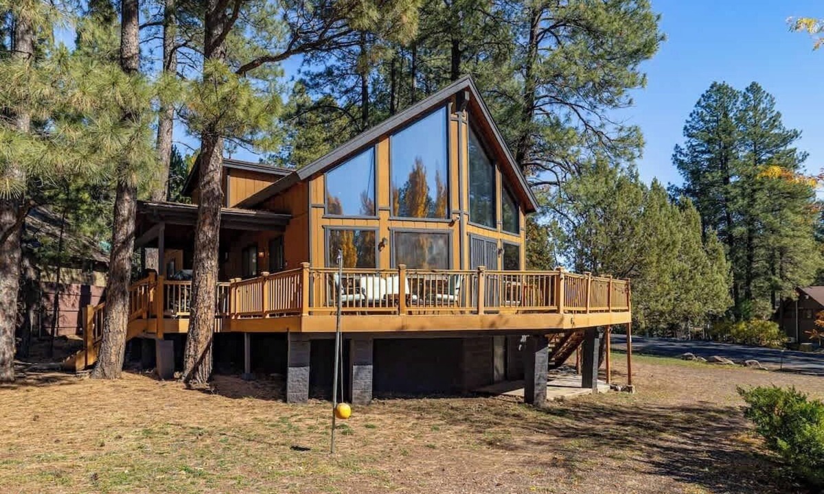 Munds Park House | Modern A-Frame Steps to Golf