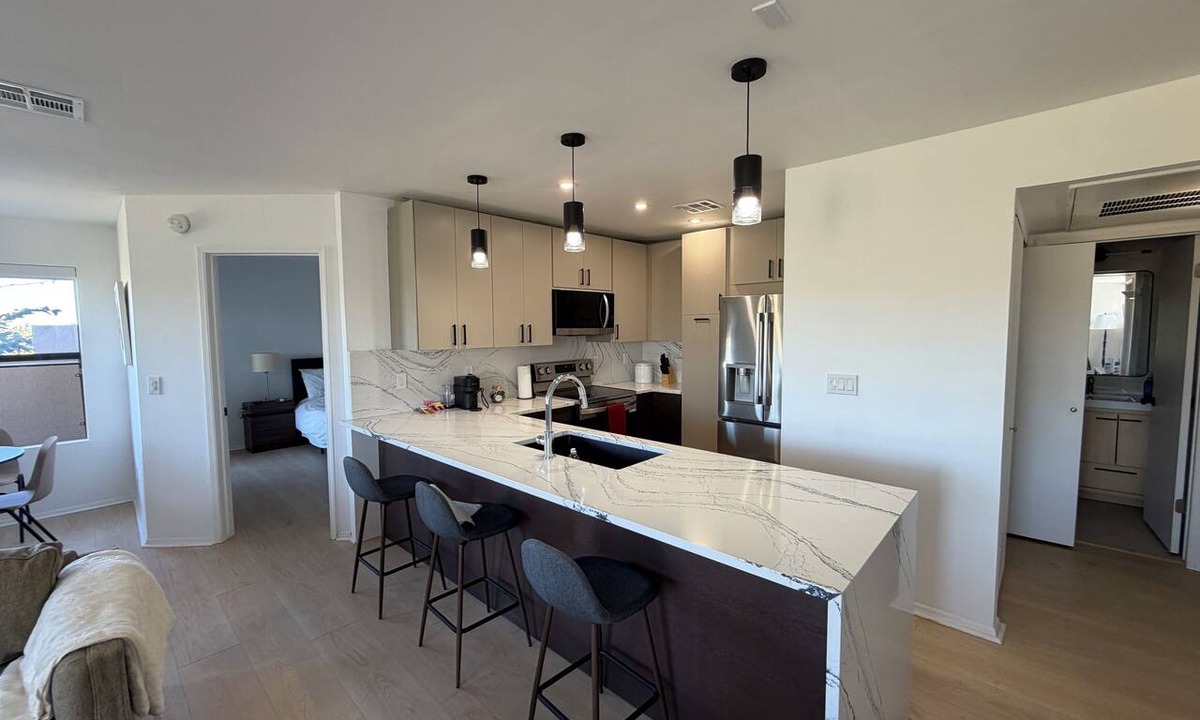 Paradise Valley Village Condo | Modern luxury 2-bedroom condo in lovely Scottsdale with golf and mountains view