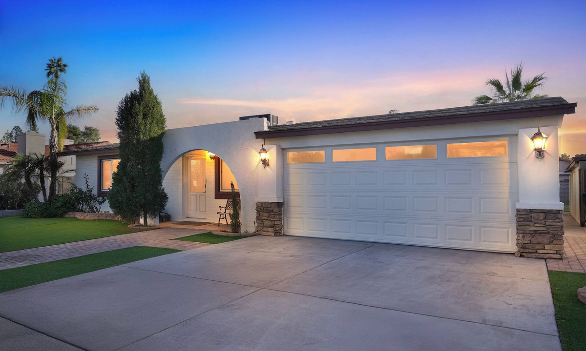Dobson Ranch House | Modern Mesa Home w/Yard, BBQ & Patio