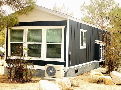 Lone Pine House | Modern Tiny Home with Mountain Views Near Mt. Whitney, Lone Pine, California