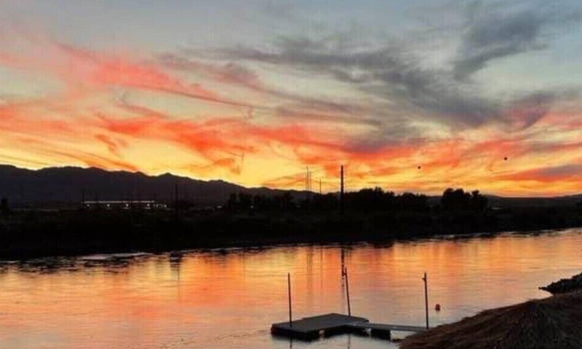 Mohave Valley House | Mohave Valley, River front, beach, water view, pickleball