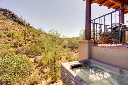 Tucson House | Mountain Views & Private Jacuzzi: Tucson Casita