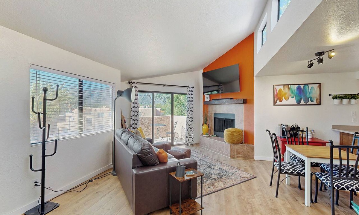 Tucson Condo | Mtn-View Condo w/Resort Amenities in Tucson!