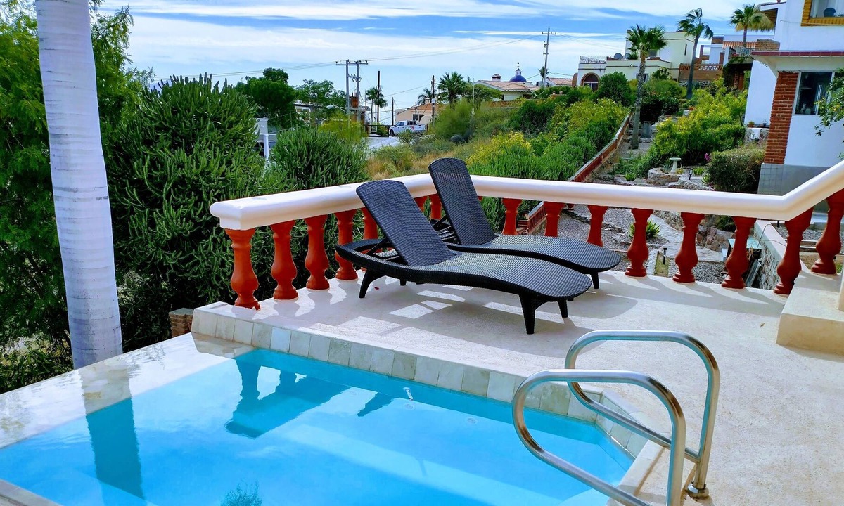 Caracol Turistico House | Multilevel home on top of Caracol Peninsula with beautiful views of San Carlos..
