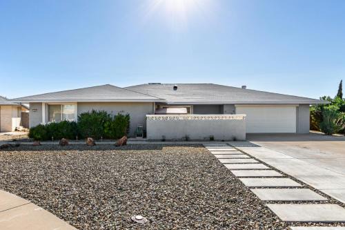 Sun City West House | Naturally Modest & Quiet