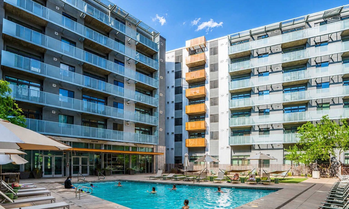 Evans Churchill Apartment | Near ASU & DT PHX | Pool, Gym, Parking, W/D
