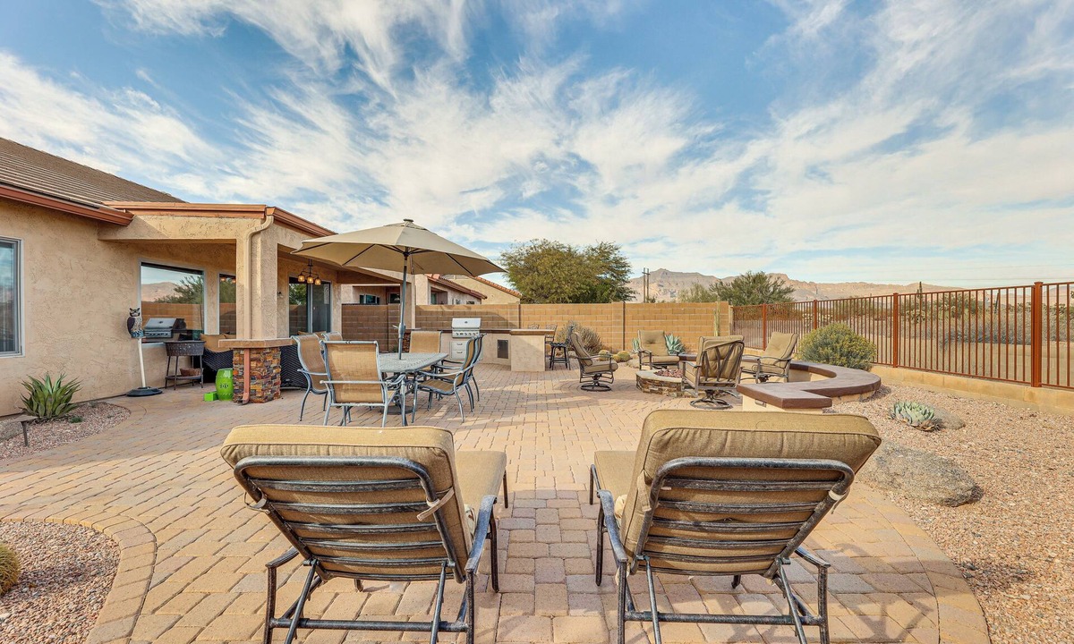 Gold Canyon House | Near Hiking & Golf: Gold Canyon Home w/Fire Pit!