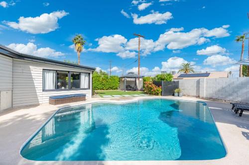 Cox Heights House | NEW The Palmera - Updated 4BR with Private Pool