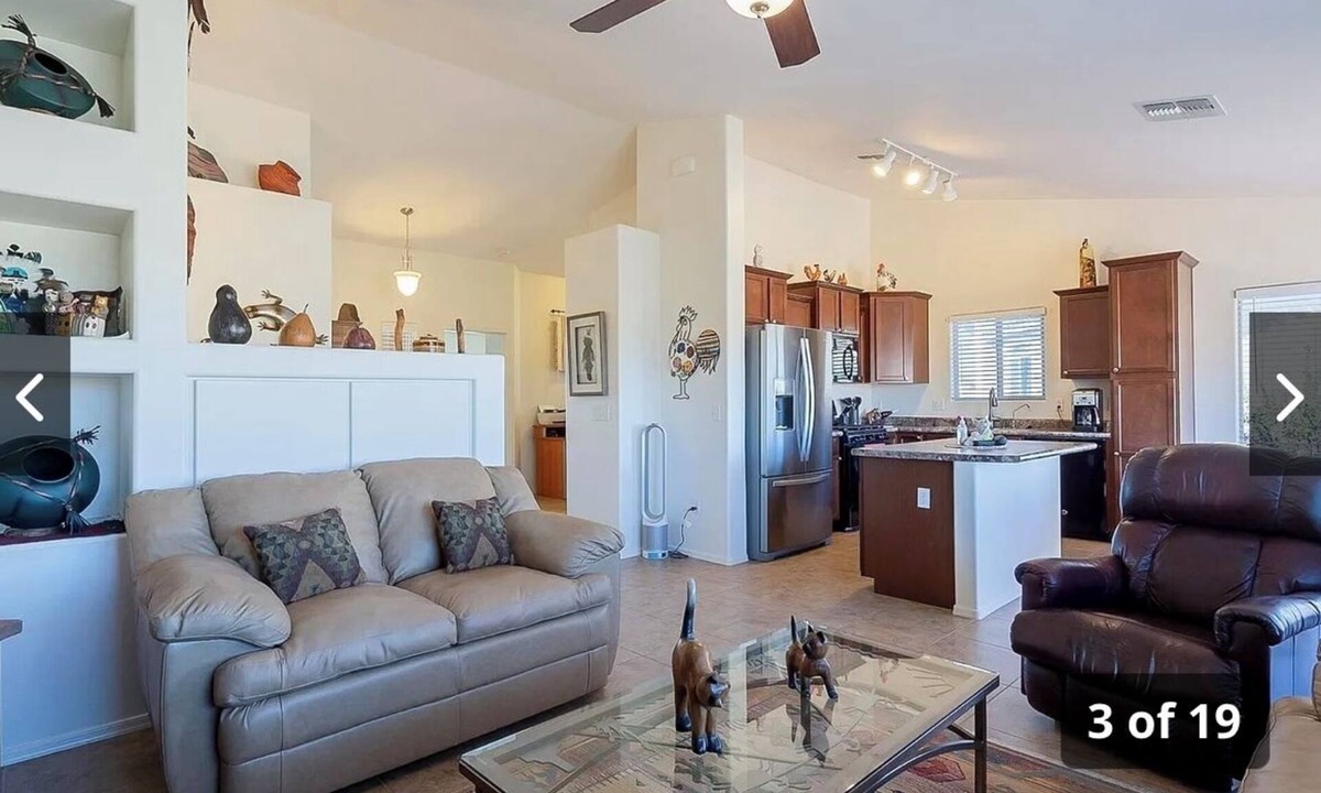 Colonia De Los Alamos House | Newer home with 2 car garage less than 30 minutes from Tucson airport